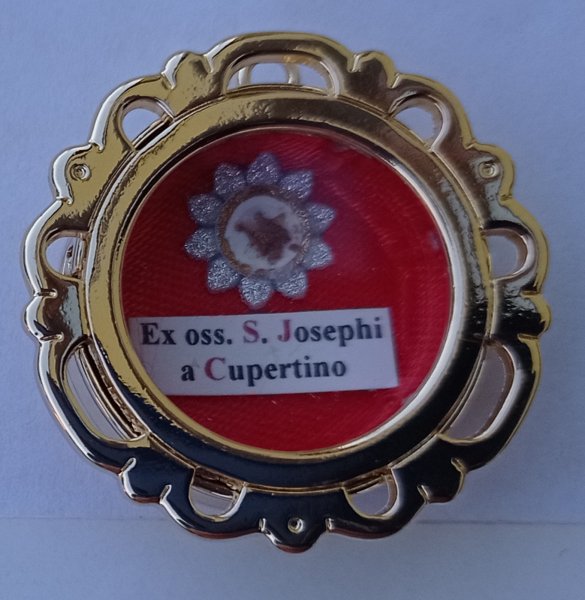 e-Detail novej relikvie Jozefa Kupertínskeho z Osima 2021